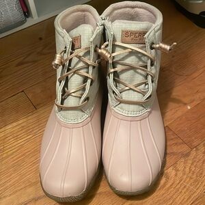Brand new Sperry boots